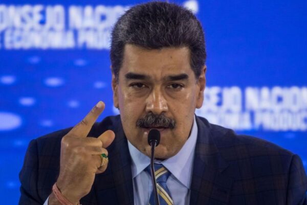 Imagen: Maduro declara los acuerdos de Barbados comprometidos, Venezuela enfrenta tensiones políticas y detenciones.