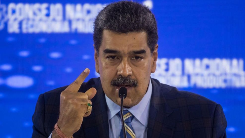 Imagen: Maduro declara los acuerdos de Barbados comprometidos, Venezuela enfrenta tensiones políticas y detenciones.
